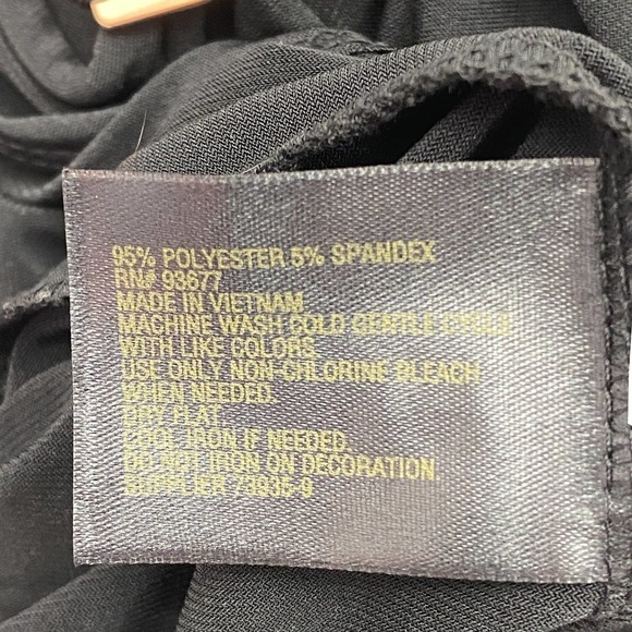 WORTHINGTON Petites Black Sleeveless Buttoned Keyhole Metal Neck Blouse NWT - Picture 9 of 11